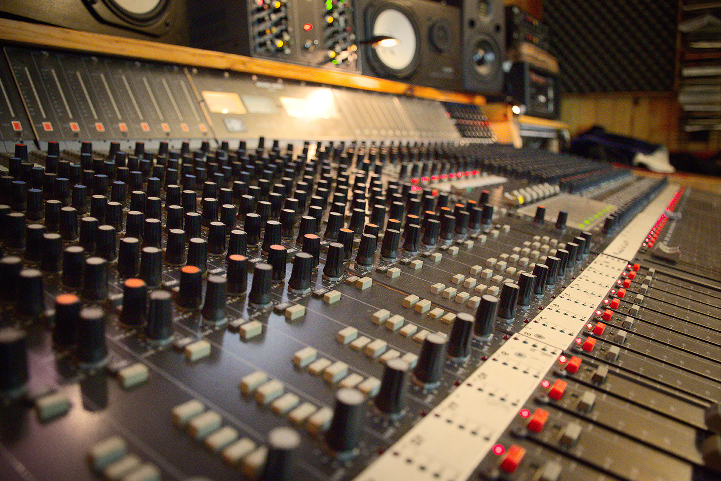 Console analogique MITEC